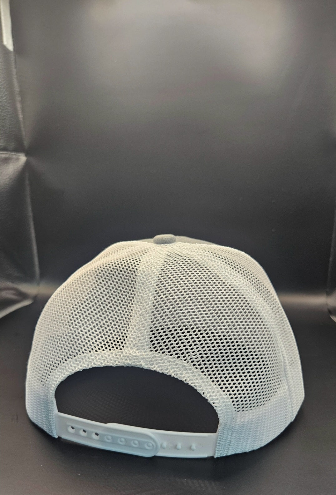 R2W Hats